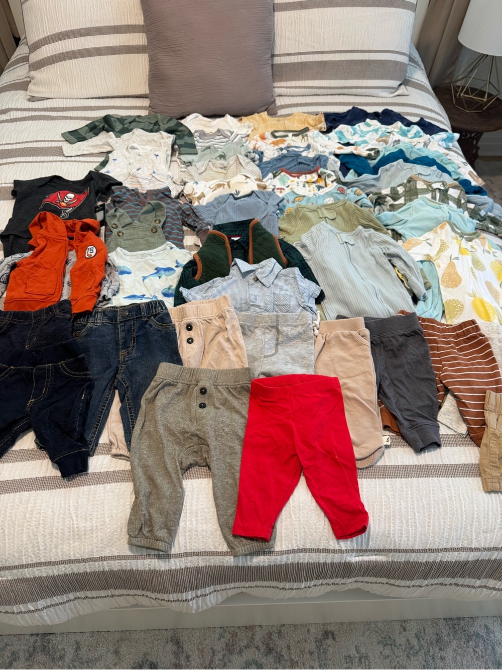 NO STAINS - 45 pieces: 0-3 Months Baby Clothes